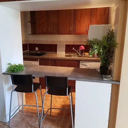 South Tenerife, Poolview شقة طوستا ديل سيلونثيو